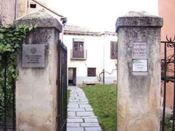 En la casa del poeta. Diálogos de música y poesía